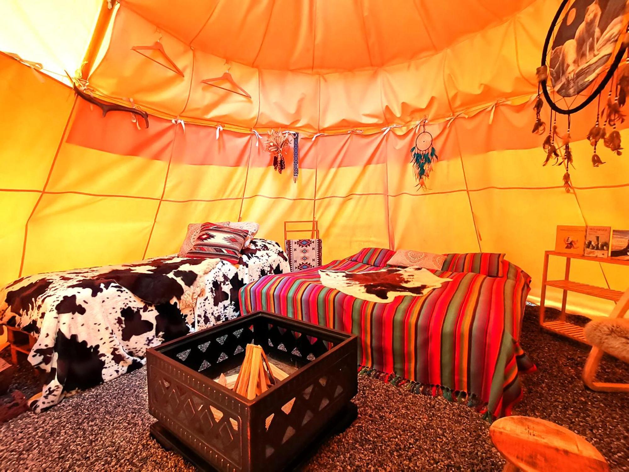 Hotel Teepee Camp Lounky à Chodouny Extérieur photo