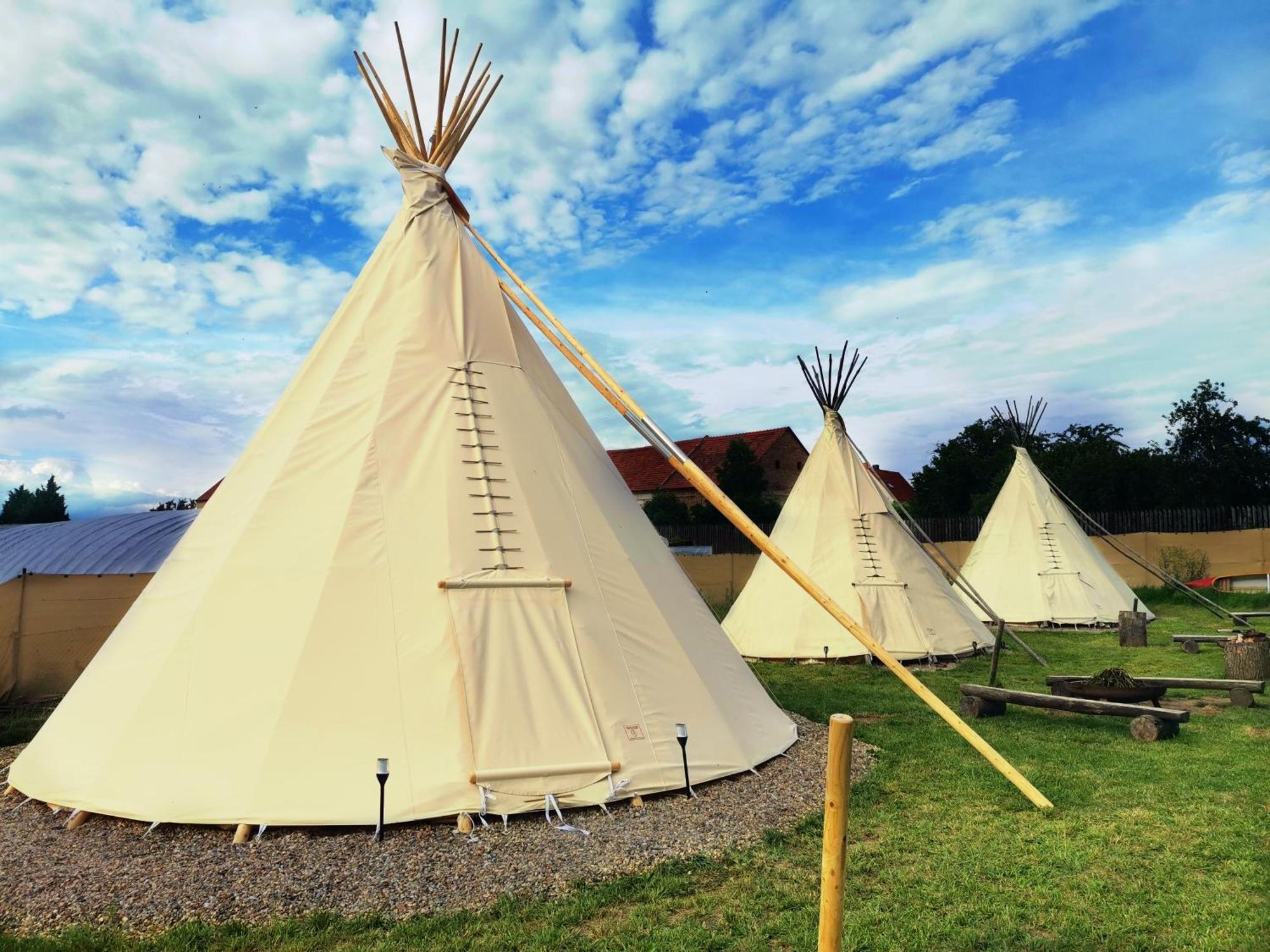 Hotel Teepee Camp Lounky à Chodouny Extérieur photo